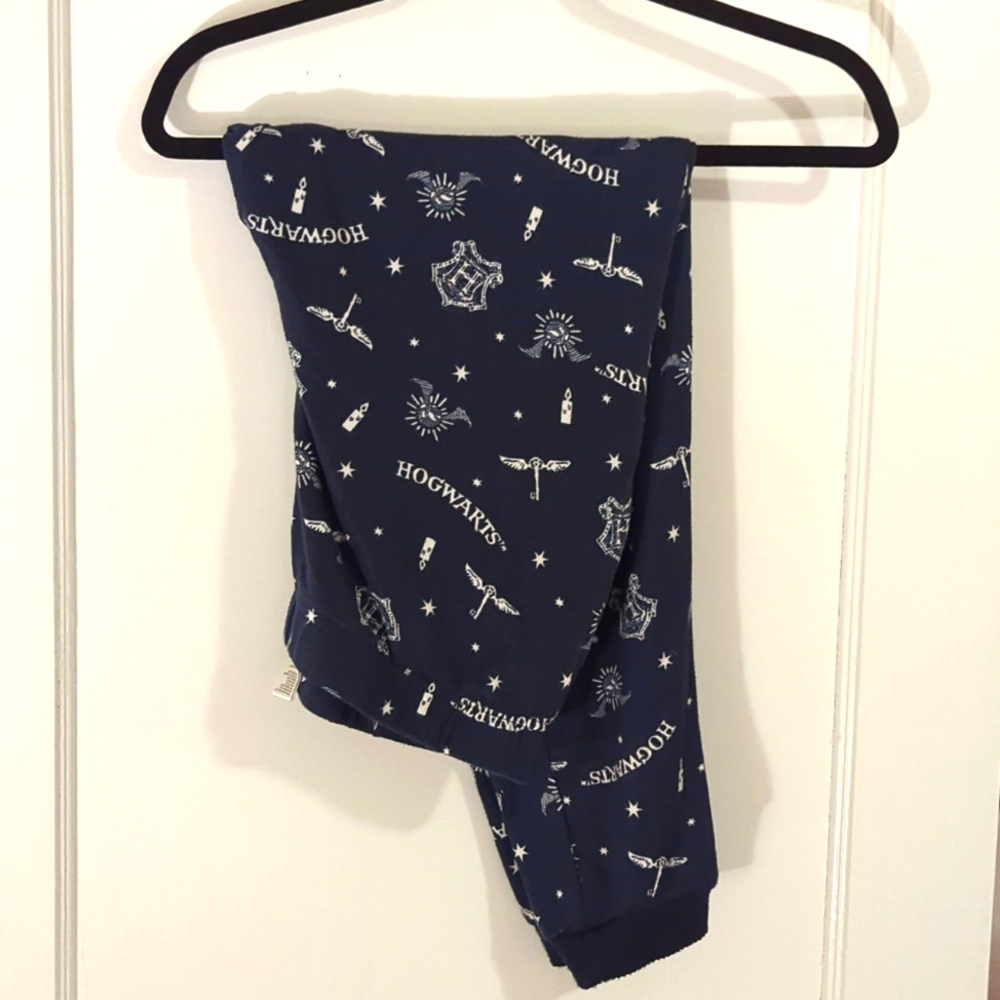Hary Potter Women's Pajamas Size M (8-10) - Picture 2 of 4